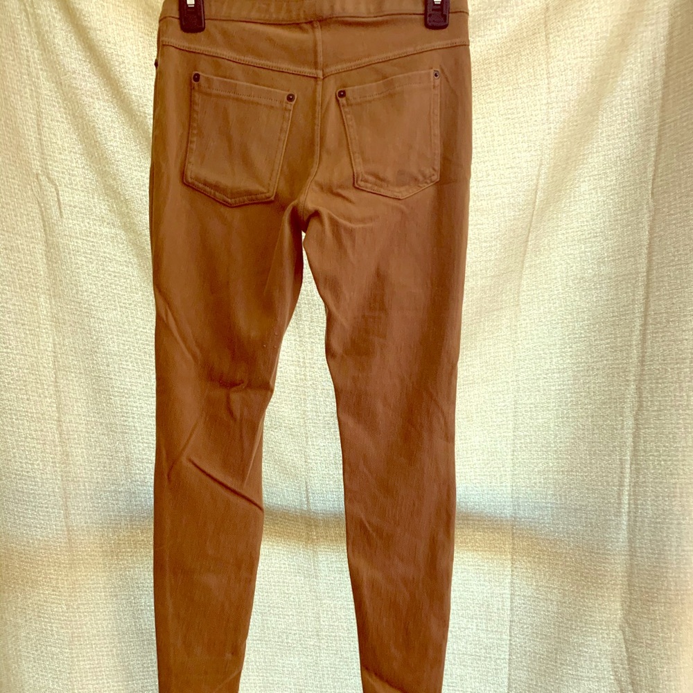 Small jeggings. Khaki, grey, and pale blue